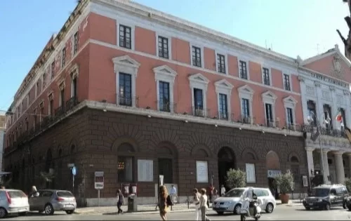 BARI, PUBBLICATO LAVVISO PER LA VALORIZZAZIONE DEGLI IMMOBILI COMUNALI