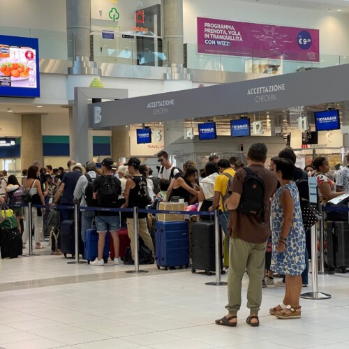 Aeroporti di Puglia: eccellenti risultati per il traffico passeggeri di Bari e Brindisi