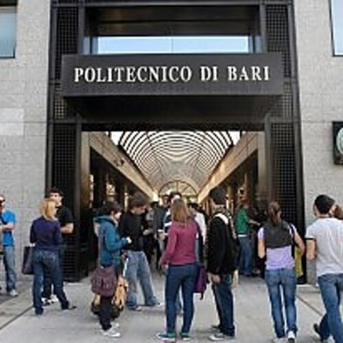 Aggredisce e rapina il vigilante del Politecnico di Bari: arrestato cittadino spagnolo