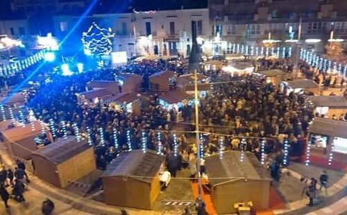 Andria, i Mercatini di Natale 2015 fanno il botto: oltre 10.000 visitatori alla serata dell’inaugurazione