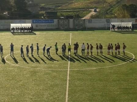 Arbitro tarantino preso a calci durante una partita di Prima categoria: match sospeso e corsa in ospedale