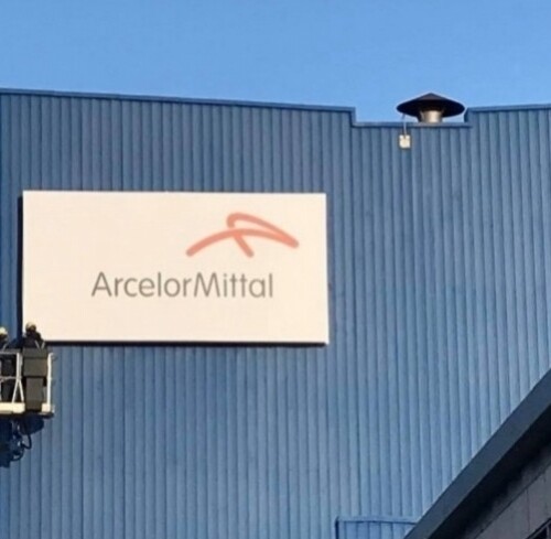 Arcelor Mittal, a denuncia di Usb: ‘Materiale ferroso ritrovato nell’insalata della mensa’