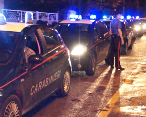 Assalti a bancomat e furti in appartamento: carabinieri arrestano banda di rapinatori in Puglia