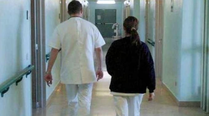 Assenteismo all’ospedale di Scorrano: la Asl di Lecce licenza infermieri e operatori socio-sanitari