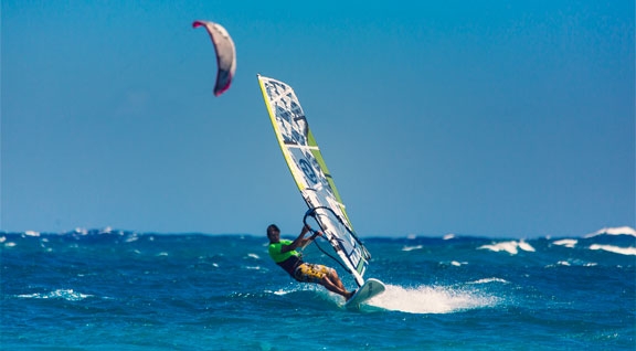 Bari, 60 giovani NEET potranno diventare istruttori di vela e windsurf. Ecco come
