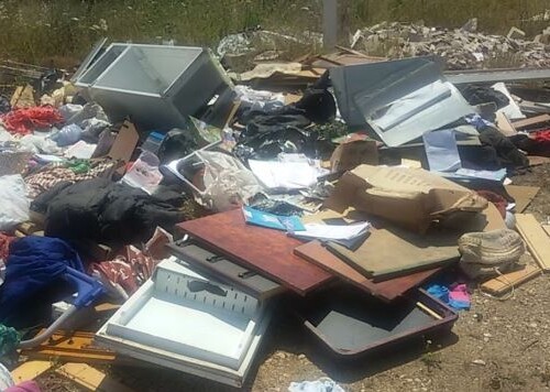 Bari, abbandono illecito di rifiuti: i Forestali denunciano quattro persone