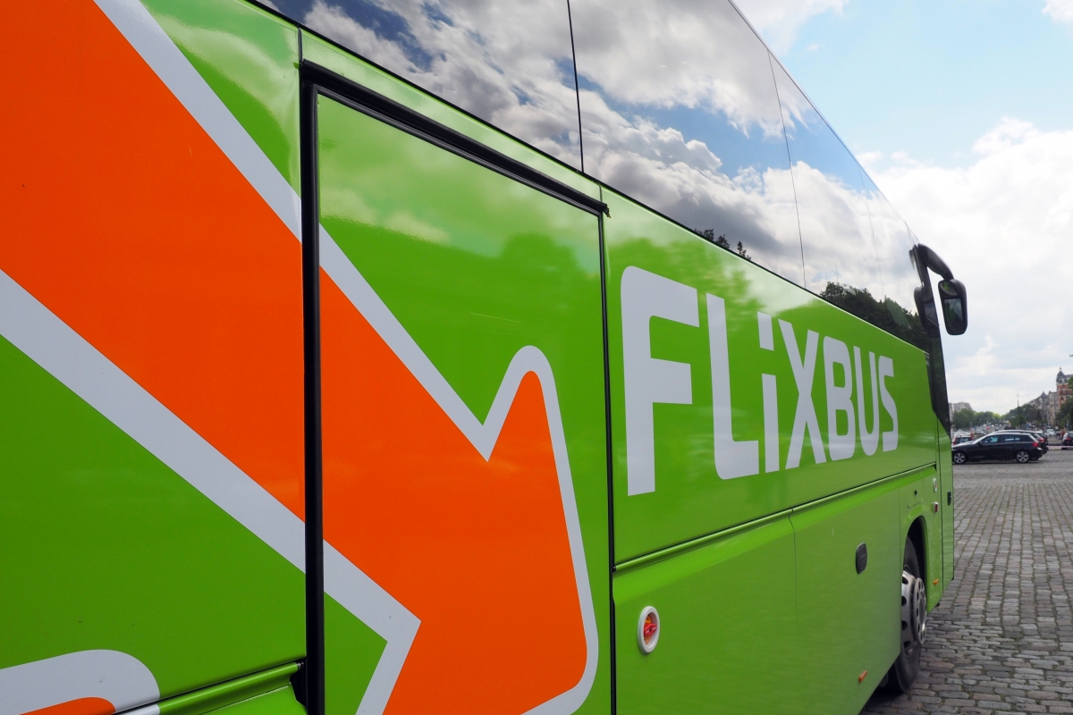 Bari, arrivano i nuovi collegamenti FlixBus: corse per Napoli e Matera a partire da 1 €