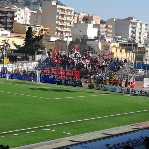 Bari, blackout inspiegabile: il Trapani vince 4-0 e asfalta i biancorossi