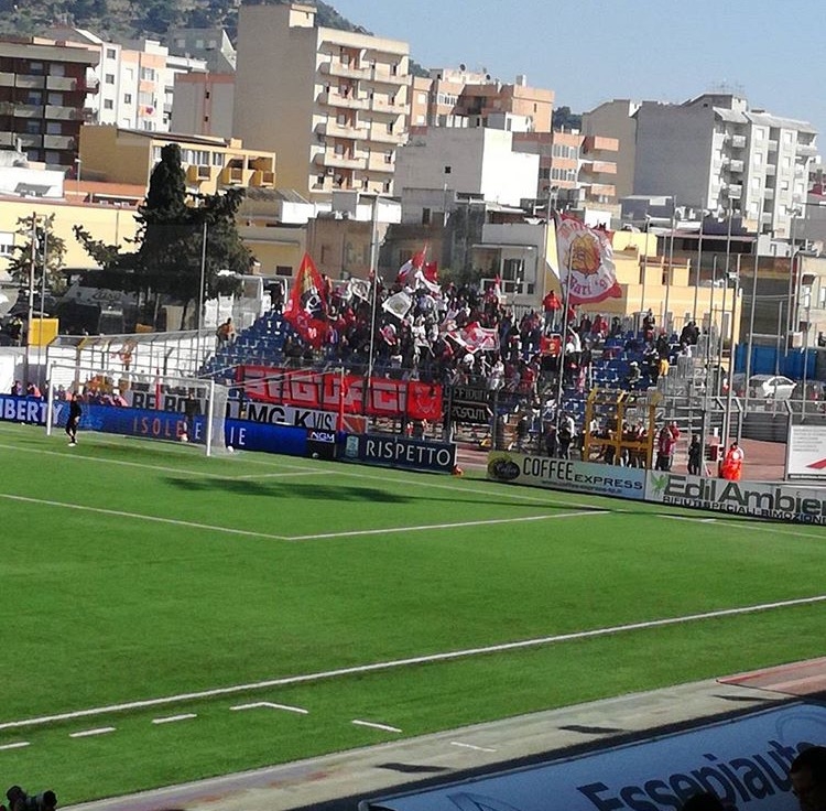 Bari, blackout inspiegabile: il Trapani vince 4-0 e asfalta i biancorossi