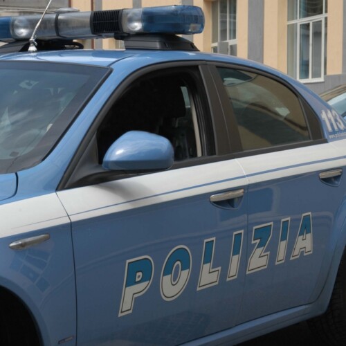 Bari, blitz a Japigia e Madonnella: sequestrate armi, droga e telecamere nascoste