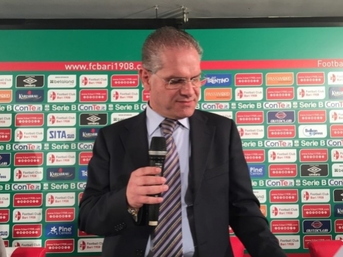 Bari calcio, i dipendenti mettono in mora il presidente Giancaspro: ‘Prigionieri di un incubo’