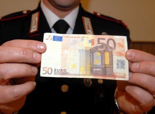 Bari, carabinieri sequestrano banconote false al quartiere San Paolo