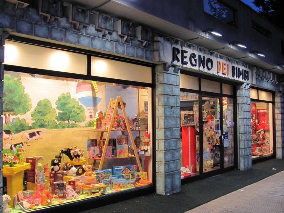 Bari, chiude il ‘Regno dei bimbi’: lo storico negozio di giocattoli abbassa le saracinesche dopo 40 anni di attività