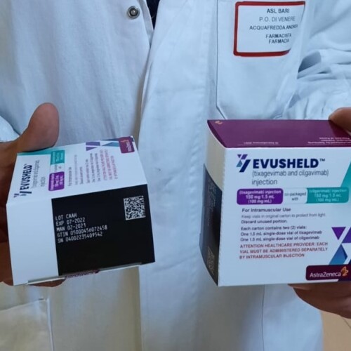 Bari, consegnate alla farmacia del Di Venere 600 confezioni del nuovo farmaco anti-Covid