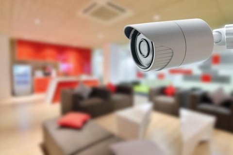Bari, contributi alle attività commerciali per sistemi di videosorveglianza: pronto il bando