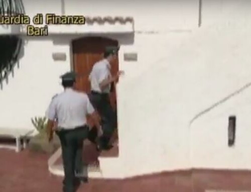 Bari, controlli della Guardia di Finanza in B&B e case vacanze: una struttura su due è irregolare