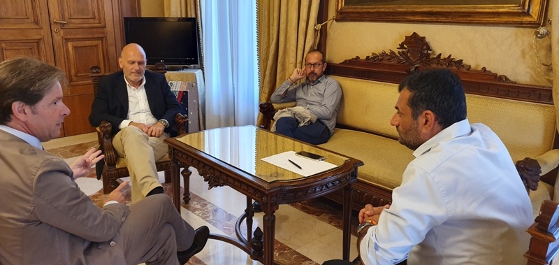 Bari, Decaro incontra i vertici della sanità: ‘Rete di centri polifunzionali per fornire assistenza completa ai cittadini’