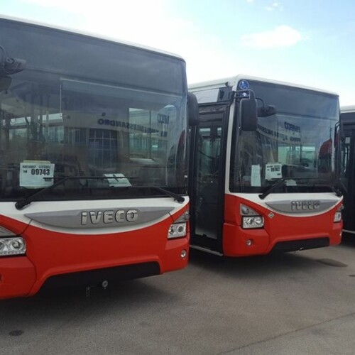 Bari, ecco i primi tre nuovi autobus Amtab