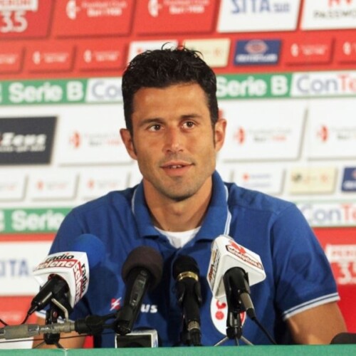 Bari-Frosinone 1-0, Grosso: ‘Vittoria pesantissima, bravi a saper soffrire. Kozak? Vuole tornare ad essere protagonista’