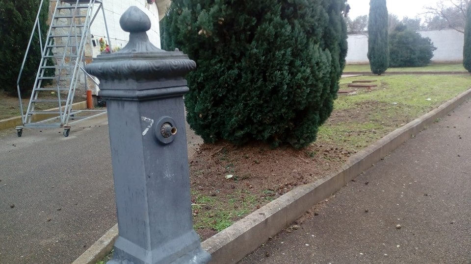 Bari, furto nel cimitero di Palese: rubati 15 rubinetti delle fontanelle