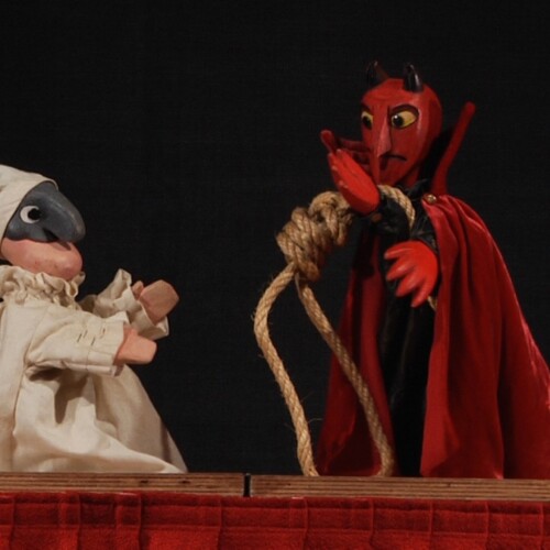 Bari, la Befana alla Casa di Pulcinella: il 6 e 7 gennaio due appuntamenti con ‘L’Opera di Pulcinella’ e ‘Il Re clown’