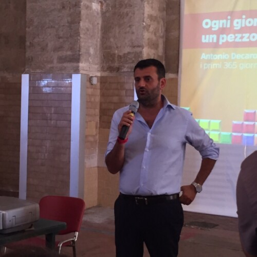 Bari, minacce di morte al sindaco Decaro: ‘Comunista di m…, Un giorno sarai appeso’.