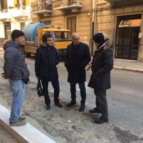 Bari, nel quartiere Madonnella parte la riqualificazione dei marciapiedi: lavori in corso in via Durazzo