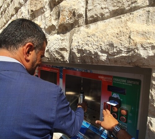 Bari, nella città vecchia nasce la quarta casa dell’acqua. Decaro: ‘Un risparmio economico e anche ambientale’
