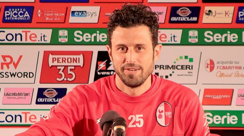 Bari-Novara, Grosso chiede l’aiuto dei tifosi: ‘Sostenete questo gruppo’