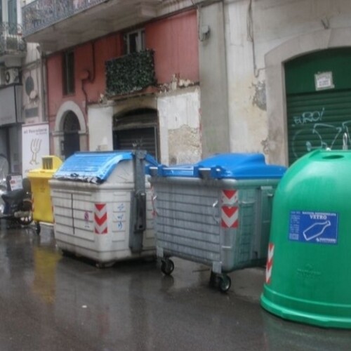 Bari, nuovi cassonetti nel quartiere Libertà: questa sera partono le operazioni di sostituzione