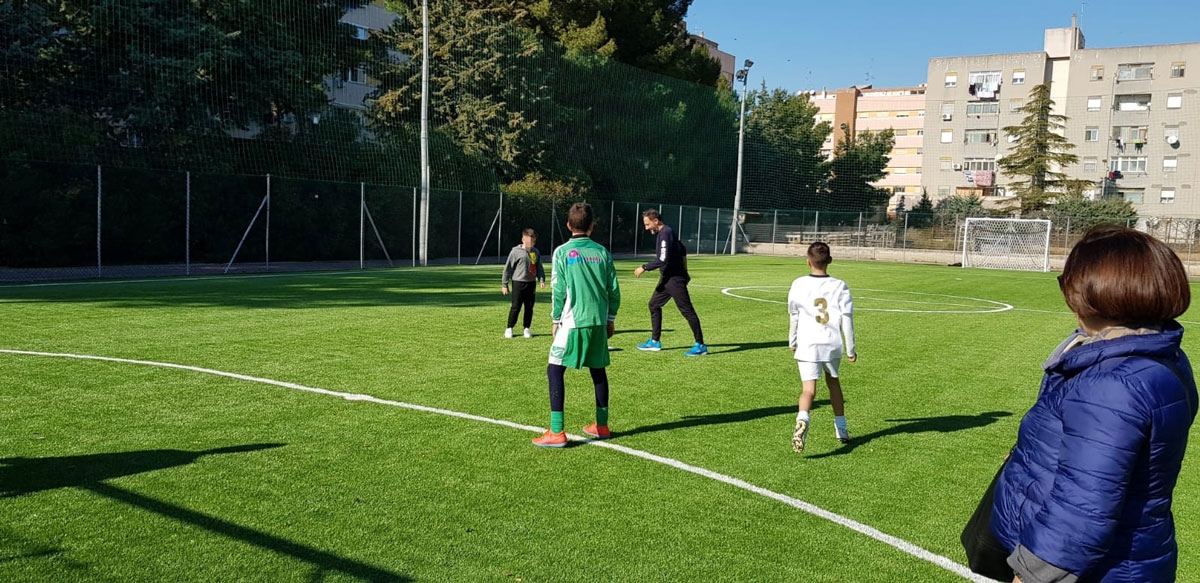 Bari, nuovo campo da calcio nel giardino Green mission a Santa Rita