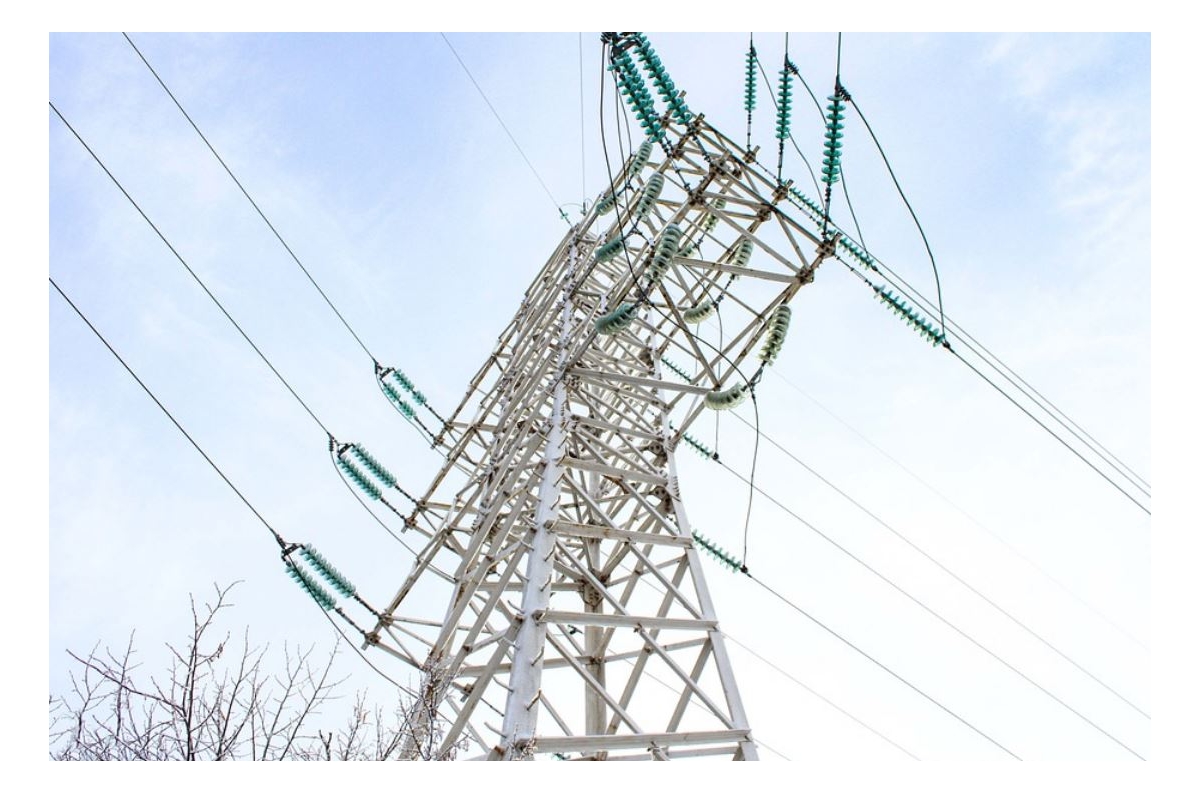 Bari, parte il rifacimento delle linee elettriche: lavori al via in 16 strade