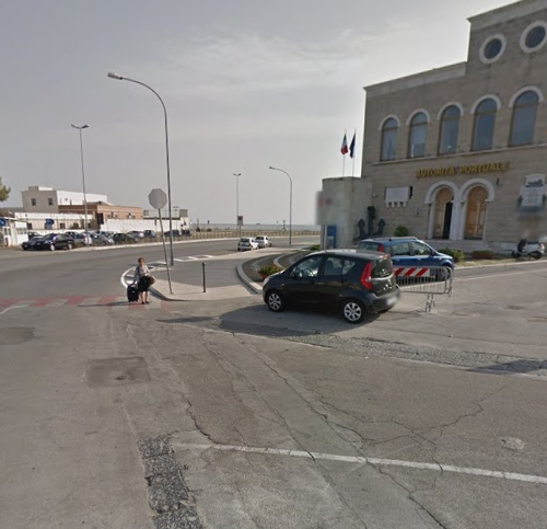 Bari, allarme rientrato sul lungomare: i borsoni abbandonati appartenevano a due albanesi