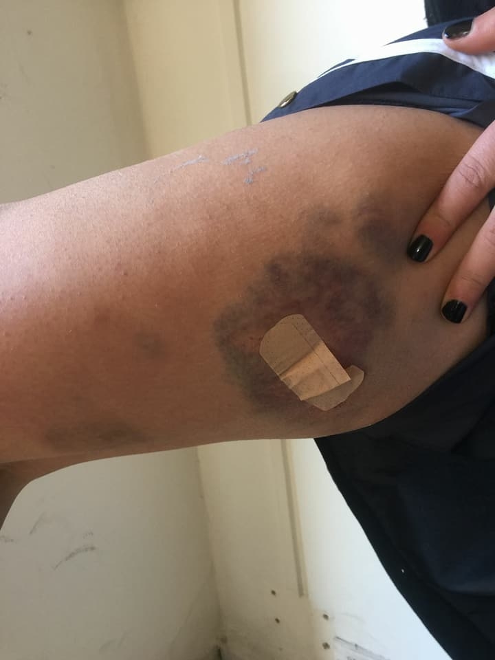 Bari, post choc degli studenti del De Nittis: ‘Il vigilante ha minacciato di spararci, siamo fuggiti scavalcando un muro’