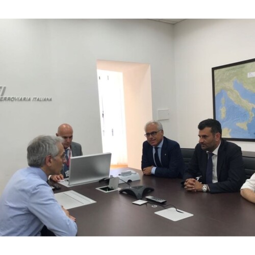 Bari, progetto per liberare la zona nord dai binari: Decaro incontra l’amministratore delegato Rfi