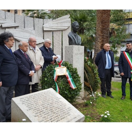 Bari ricorda Aldo Moro a quarant’anni dall’agguato di via Fani. Decaro: ‘Figlio del Mezzogiorno che ha aiutato la sua terra’