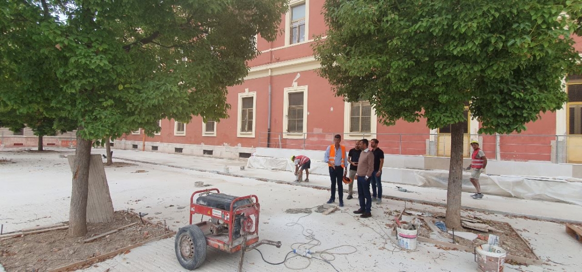 Bari, riprendono i lavori di riqualificazione di piazza Redentore. Decaro: ‘Opera terminata entro gennaio 2020’