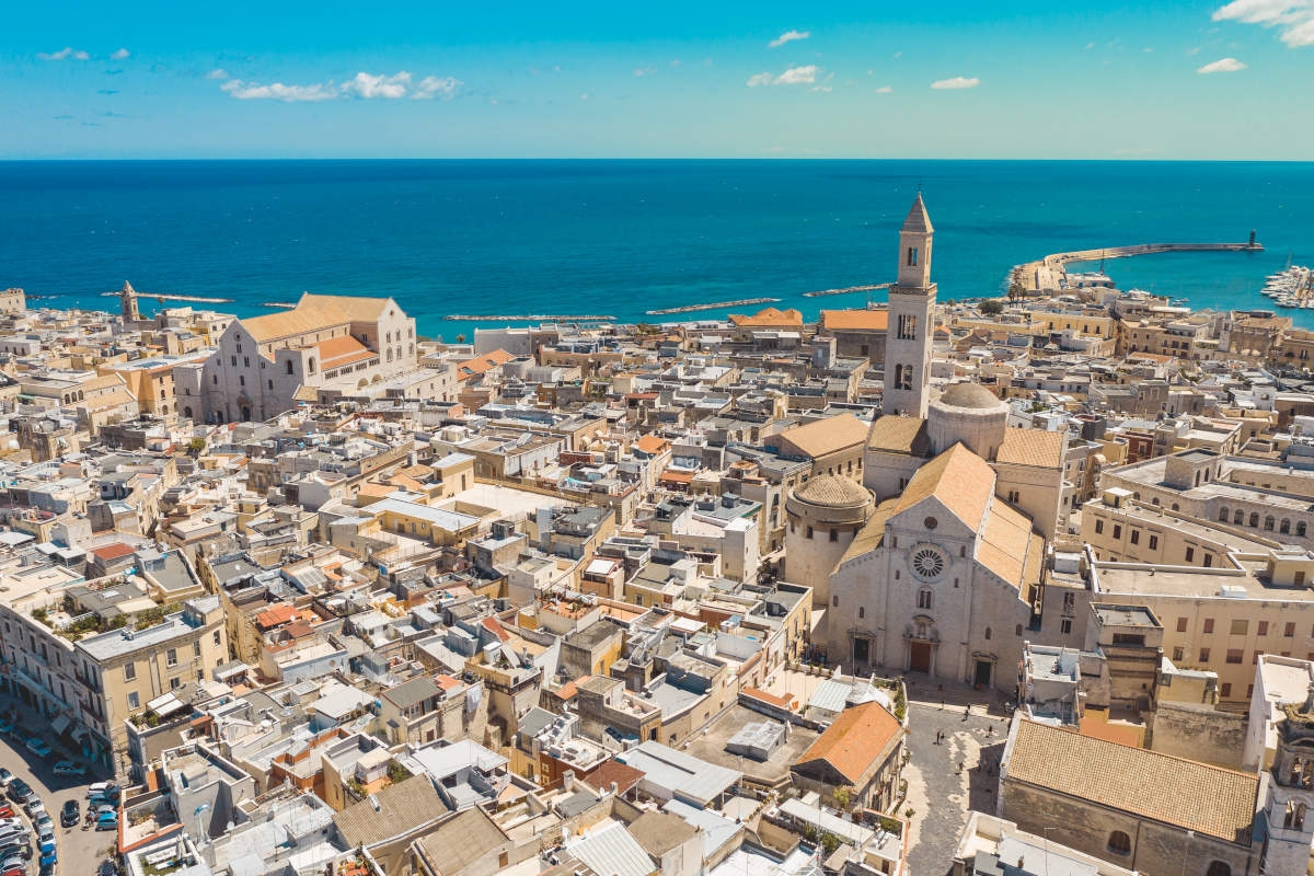 Bari si candida a Capitale italiana della cultura 2021: enti e istituzioni potranno sostenere il programma