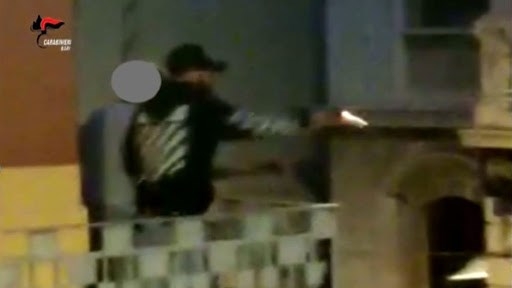 Bari, spara al rider che consegna la cena a domicilio: arrestato 21enne