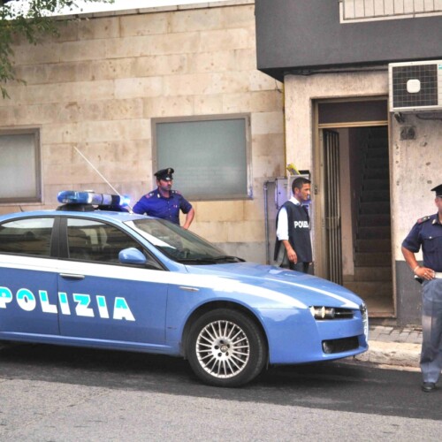 Bari: sparatoria a Japigia, nel mirino un pregiudicato