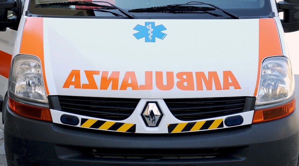 Bari, tragedia nel lido dell’Areonautica: 70enne scivola in mare e muore annegato