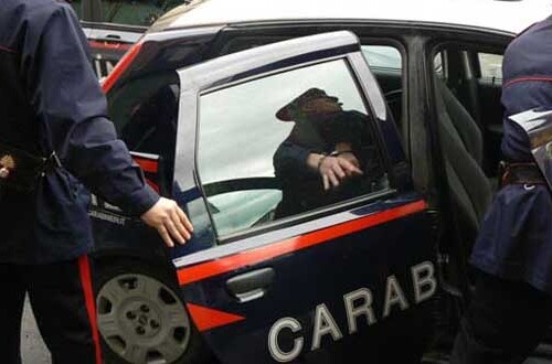 Bari, viola l’obbligo di dimora: 37enne intercettato alla guida di un’auto blindata