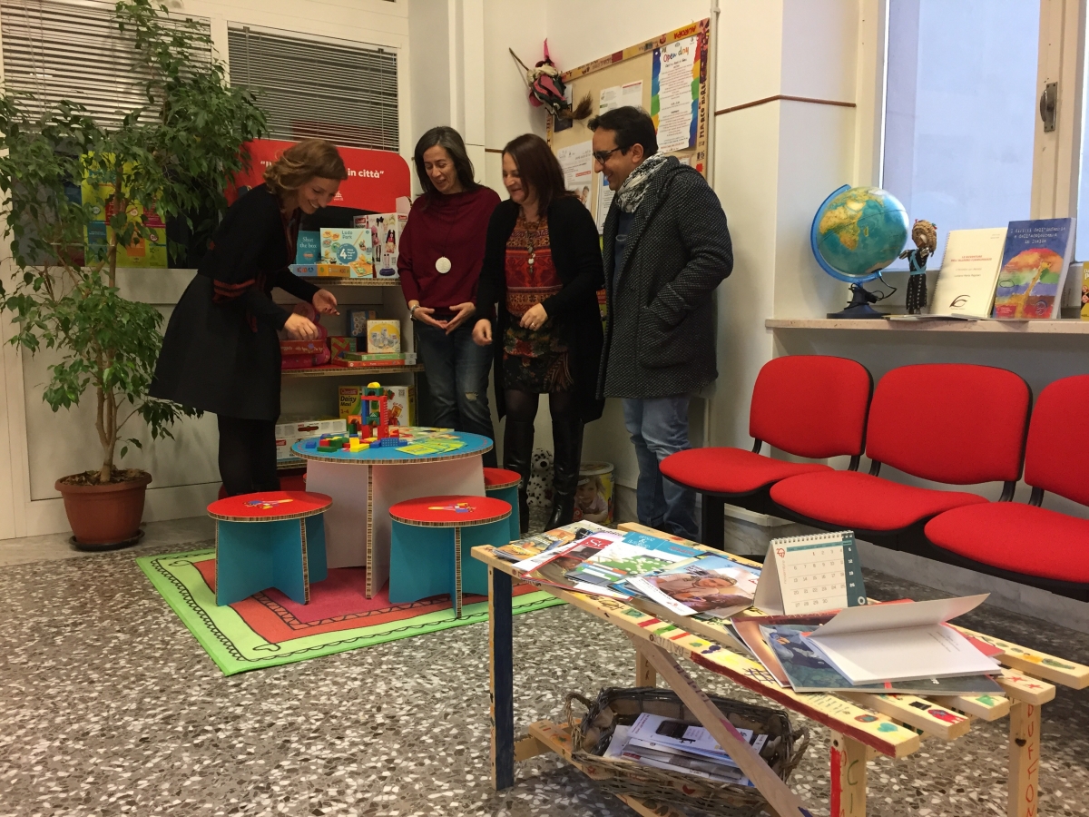 Bari,un ‘Baby pit stop’ nella sede dell’assessorato al Welfare: giochi e una libreria cartonata per i più piccoli