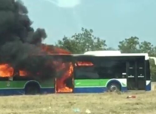 Bitetto, autobus Fal prende fuoco: salvi i passeggeri e l’autista