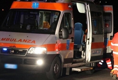 Bitritto, auto contro guard rail: muore un 38enne, tre feriti