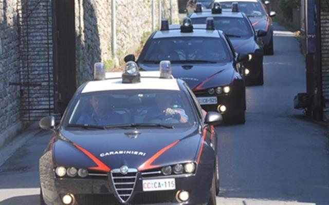 Blitz dei carabinieri in provincia di Bari: venti arresti, colpito il clan Zonno