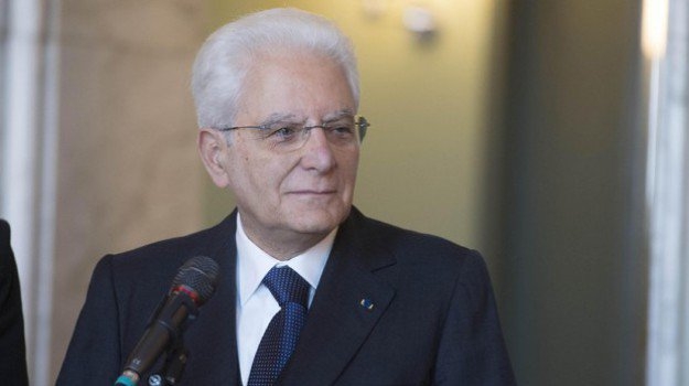 Brindisi, palazzo senza ascensore: disabile scrive al presidente Mattarella