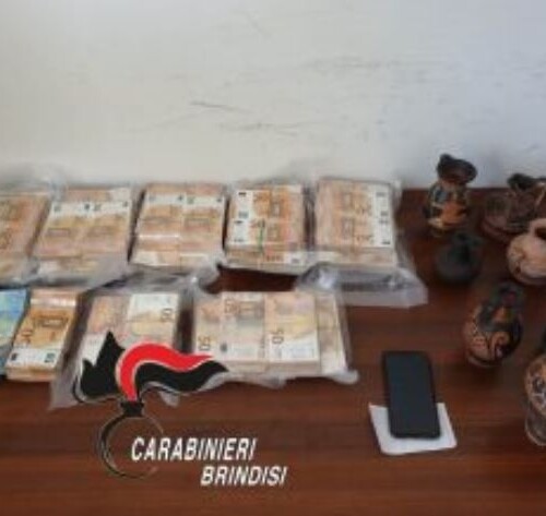 Brindisi, perquisizione nella masseria del clan Bruno: ritrovati 350mila euro in contanti