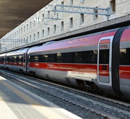 Brindisi, rimozione ordigno bellico: domenica circolazione ferroviaria sospesa. Attivi bus sostitutivi