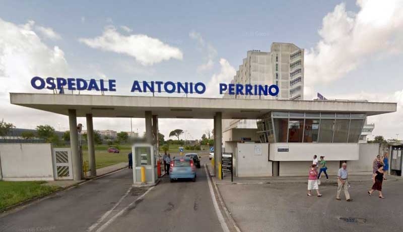 Brindisi, rubarono medicinali dalla farmacia ospedaliera del ‘Perrino’: quattro condanne